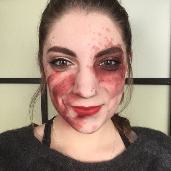 Meet your Posher, Eleni - Picture 4 of 4